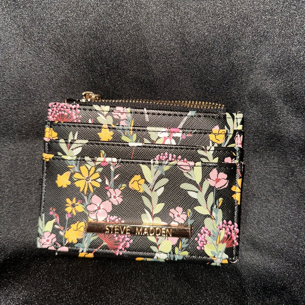 Steve Madden wallet